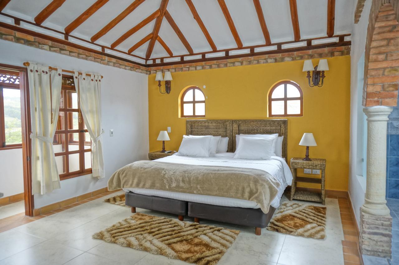 Club Campestre El Bosque De La Villa Villa de Leyva Bagian luar foto