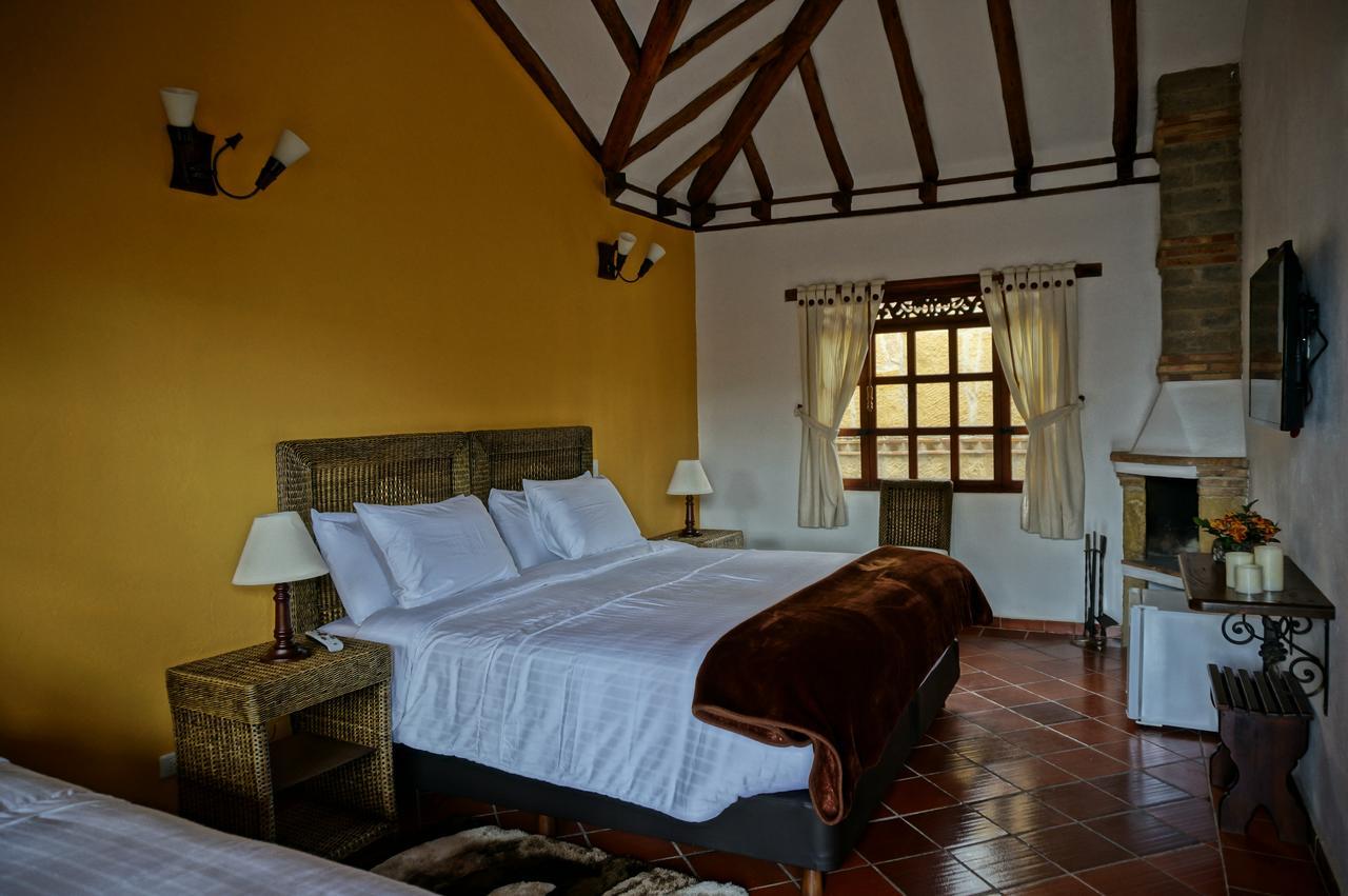 Club Campestre El Bosque De La Villa Villa de Leyva Bagian luar foto