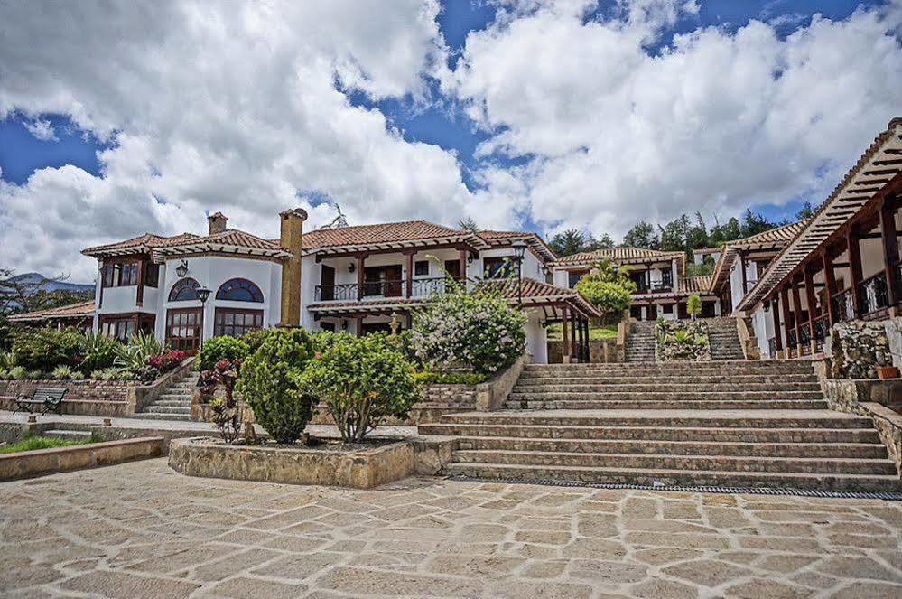 Club Campestre El Bosque De La Villa Villa de Leyva Bagian luar foto